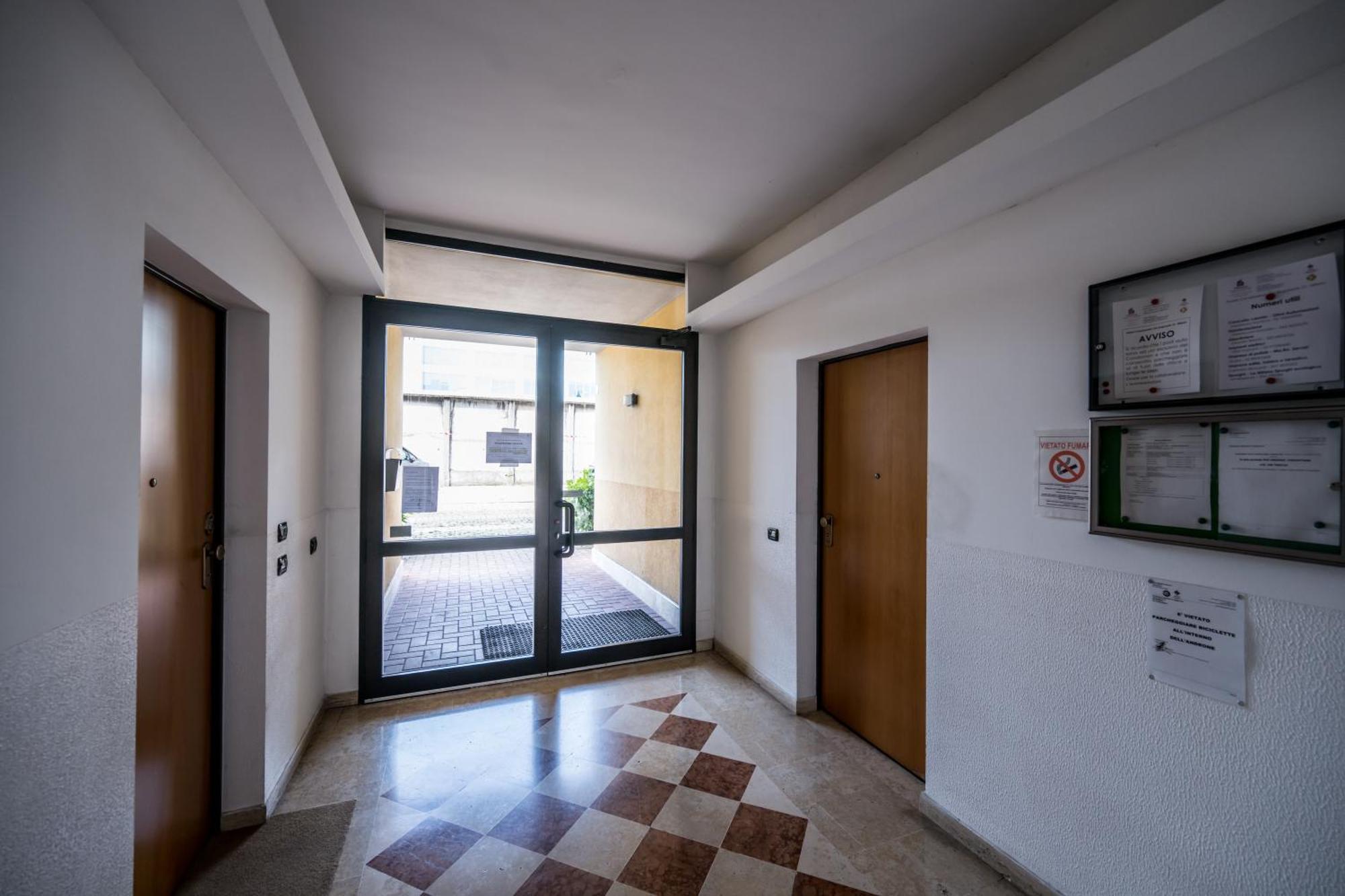 Cozy Suite Rogoredo Apartment Next To The Metro And Train Station มิลาน ภายนอก รูปภาพ